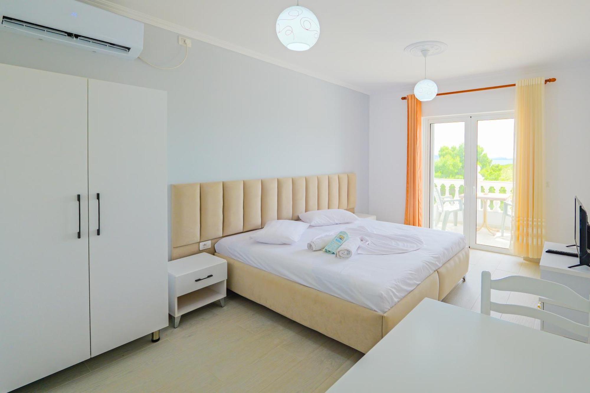 Vila Marina Apartments Sarande Ngoại thất bức ảnh