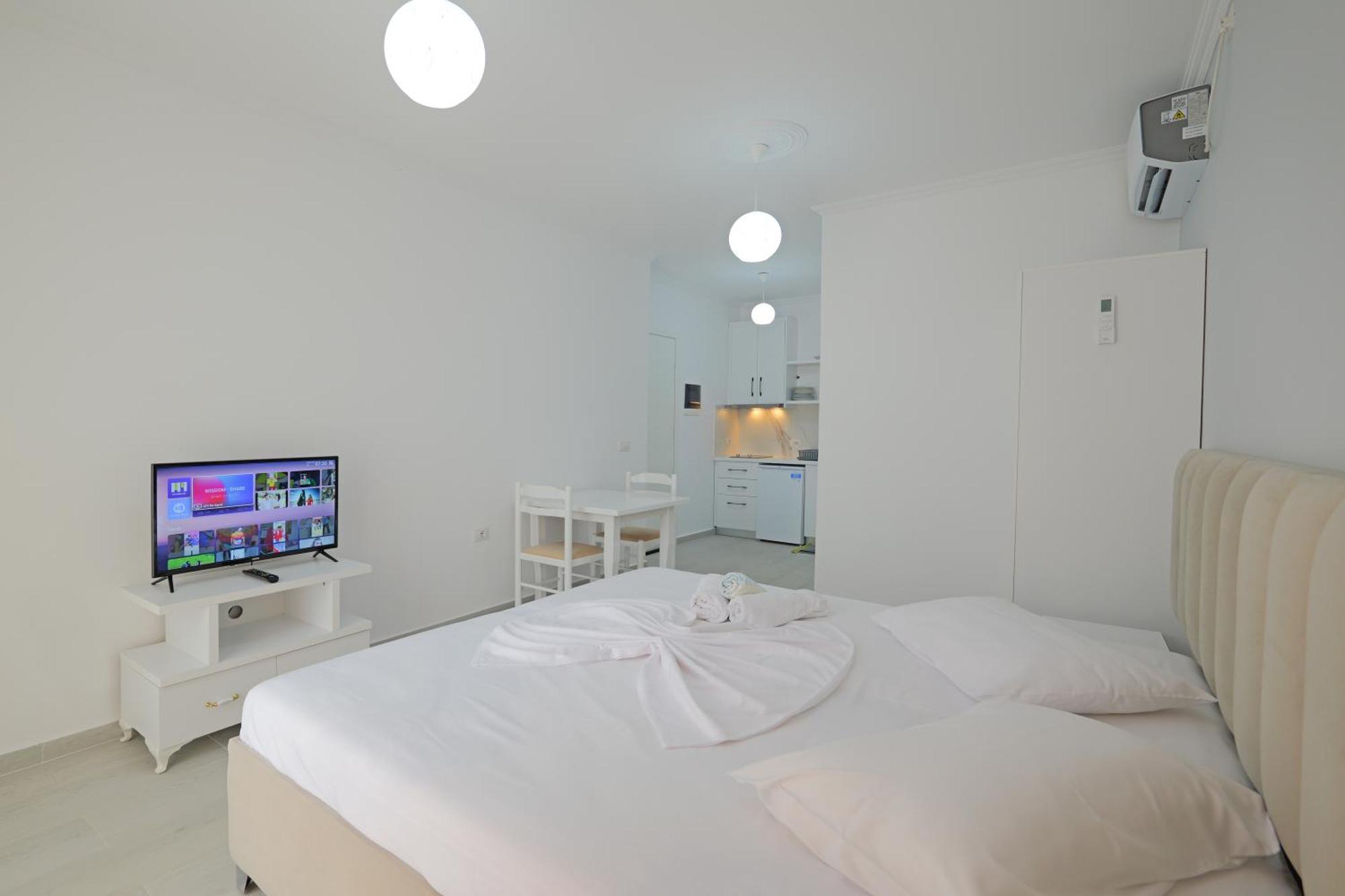Vila Marina Apartments Sarande Ngoại thất bức ảnh
