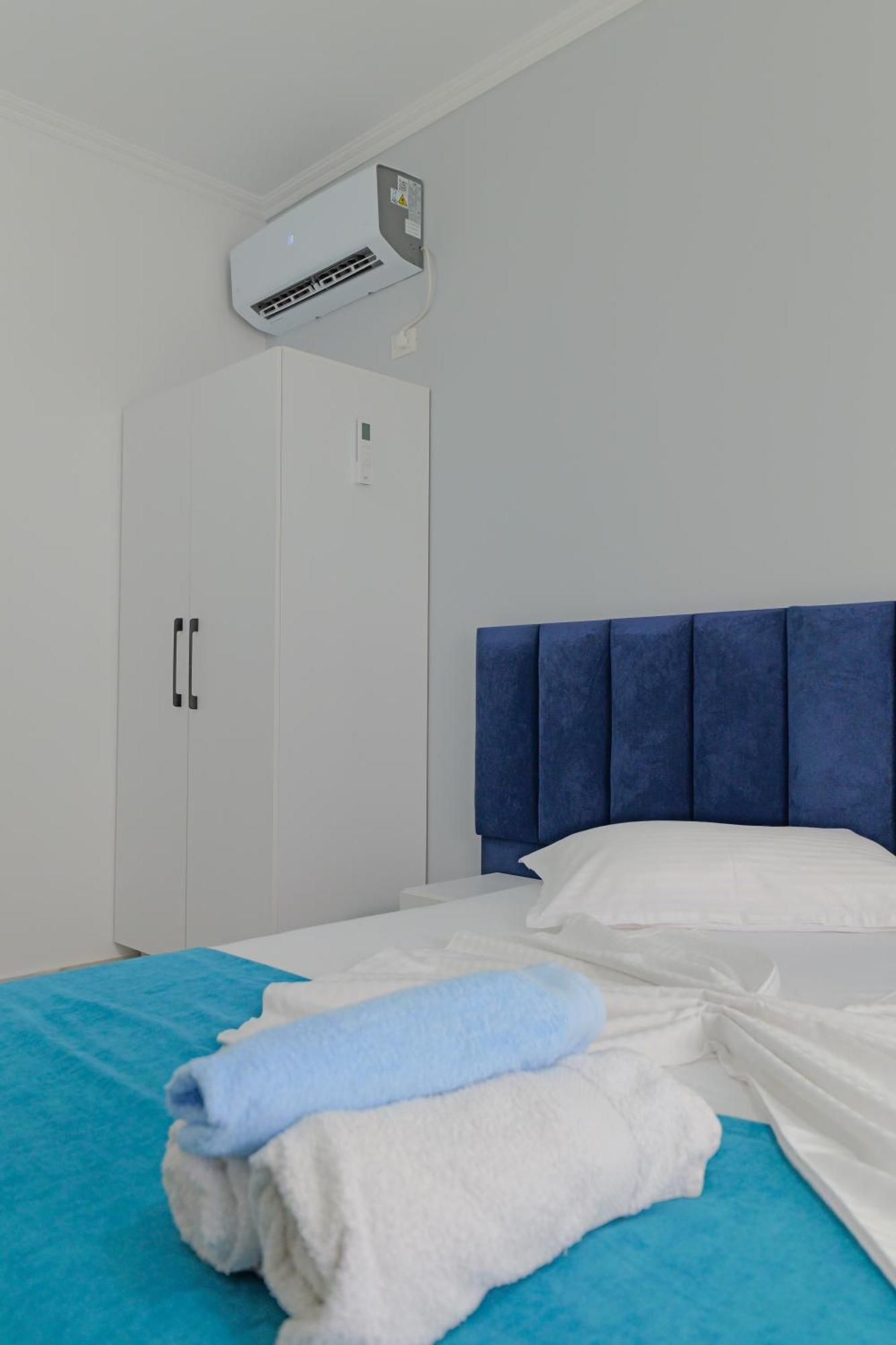 Vila Marina Apartments Sarande Ngoại thất bức ảnh