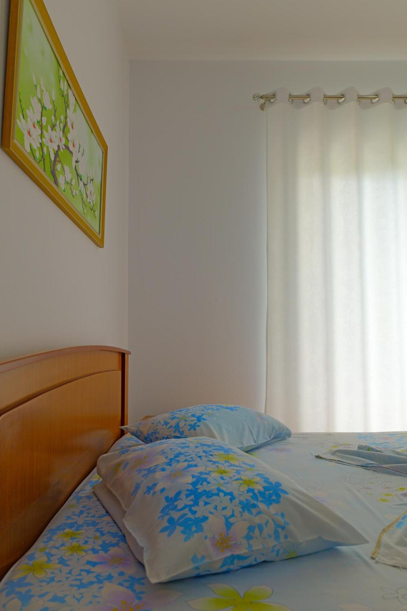 Vila Marina Apartments Sarande Ngoại thất bức ảnh