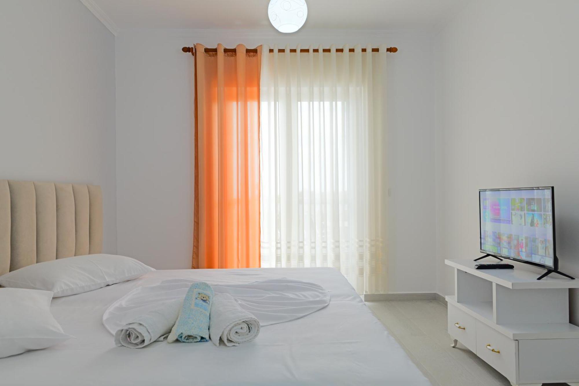 Vila Marina Apartments Sarande Ngoại thất bức ảnh