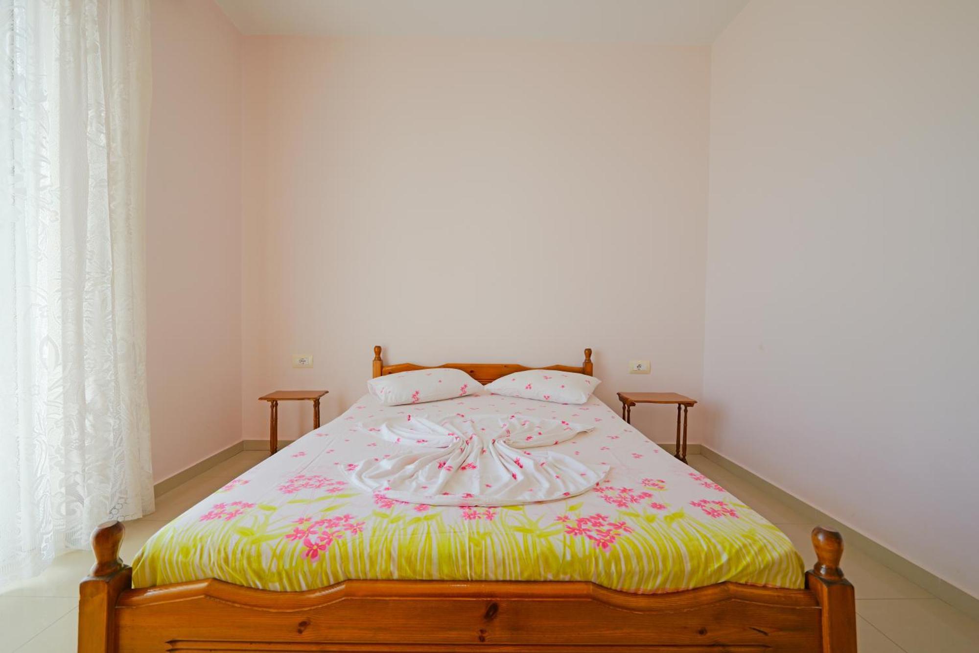 Vila Marina Apartments Sarande Ngoại thất bức ảnh