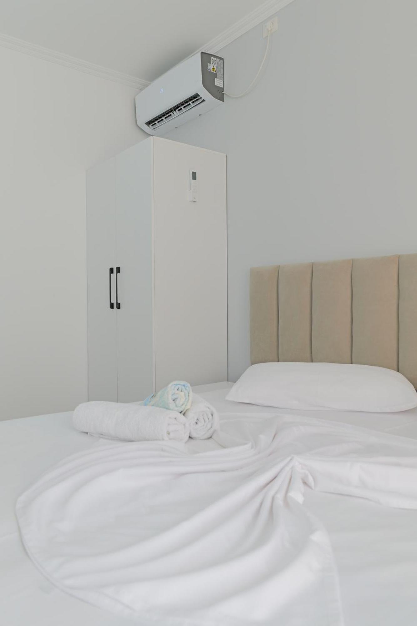 Vila Marina Apartments Sarande Ngoại thất bức ảnh