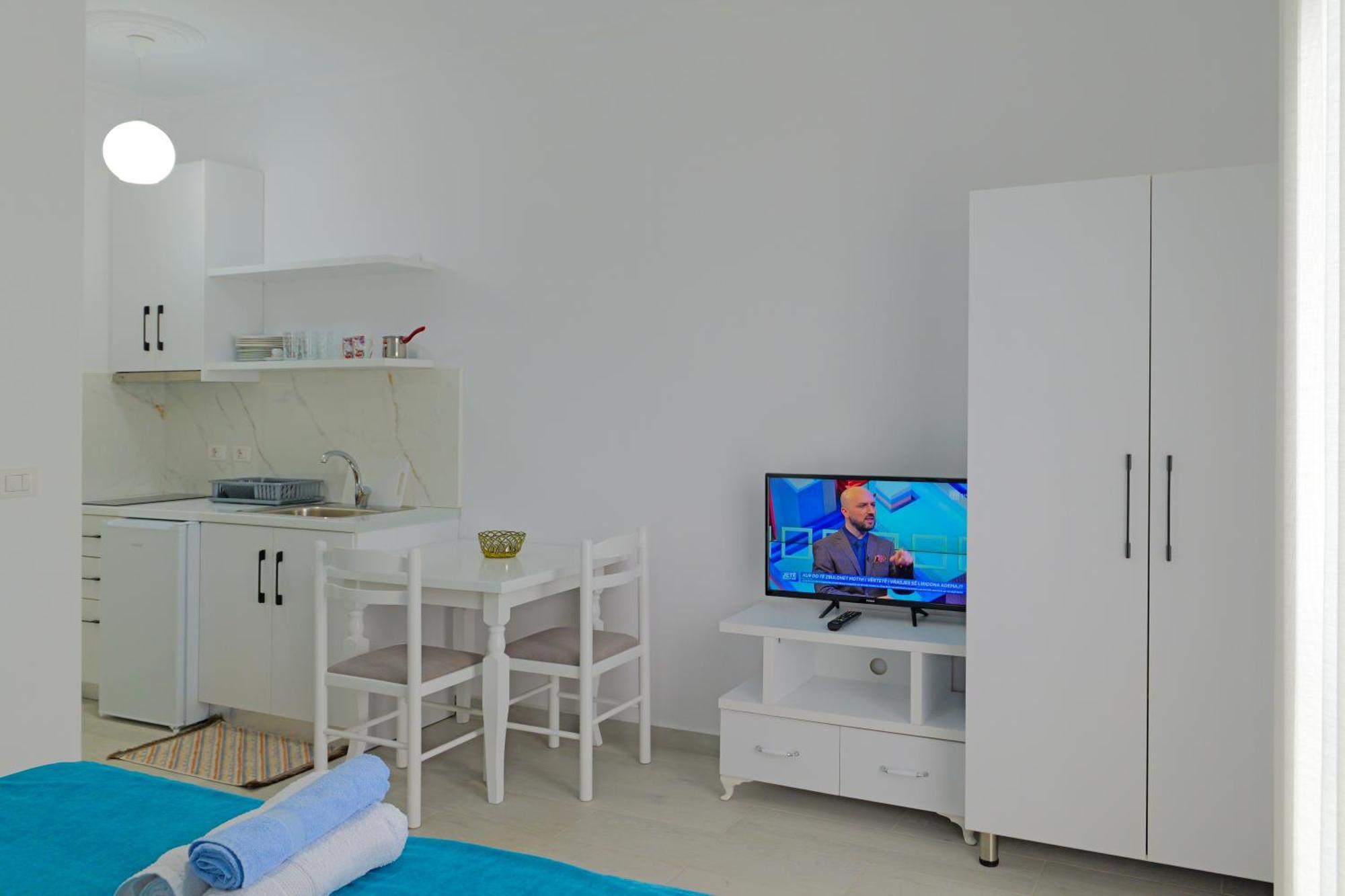 Vila Marina Apartments Sarande Ngoại thất bức ảnh